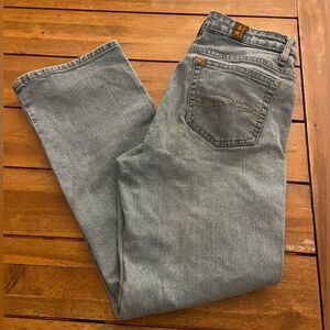 Women’s Aura Short Rise Jeans 28” Size 8